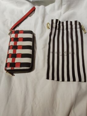 Henri Bendel Brown Red White Zip Around Wallet With Pockets And Dustbag